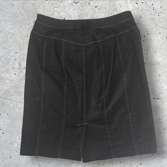 Ann Taylor LOFT Black Pencil Skirt Side Zipper Size 0 - Picture 3 of 9